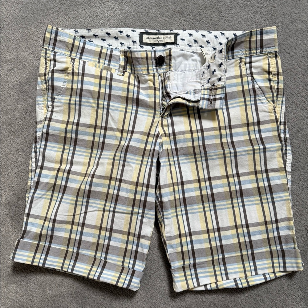 Abercrombie Bermuda shorts